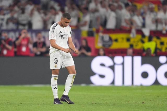 大乐透开奖结果-弗帅百变调整笑到最后，巴萨首冠收入囊中剑指三冠